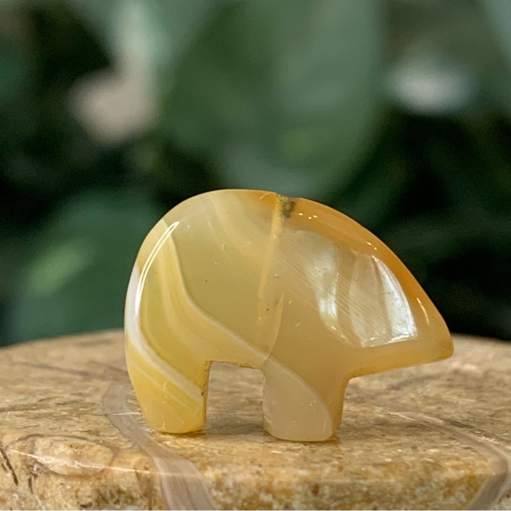 Native American Style Banded Agate Zuni Bear Fetish Bead Carved Stone Animal .7"